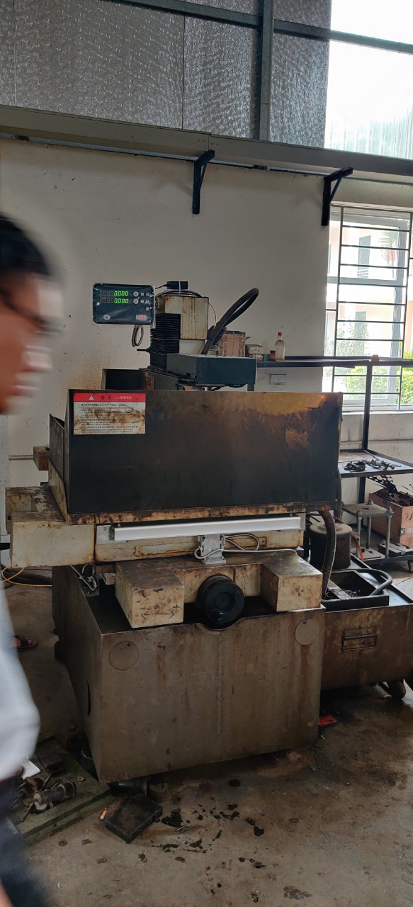 Lắp đặt thước quang máy cắt dây
